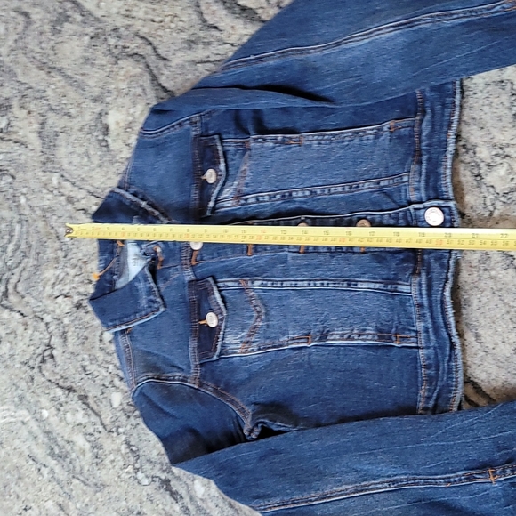 I & M Premium Cropped Jean Jacket sz S - Picture 13 of 17